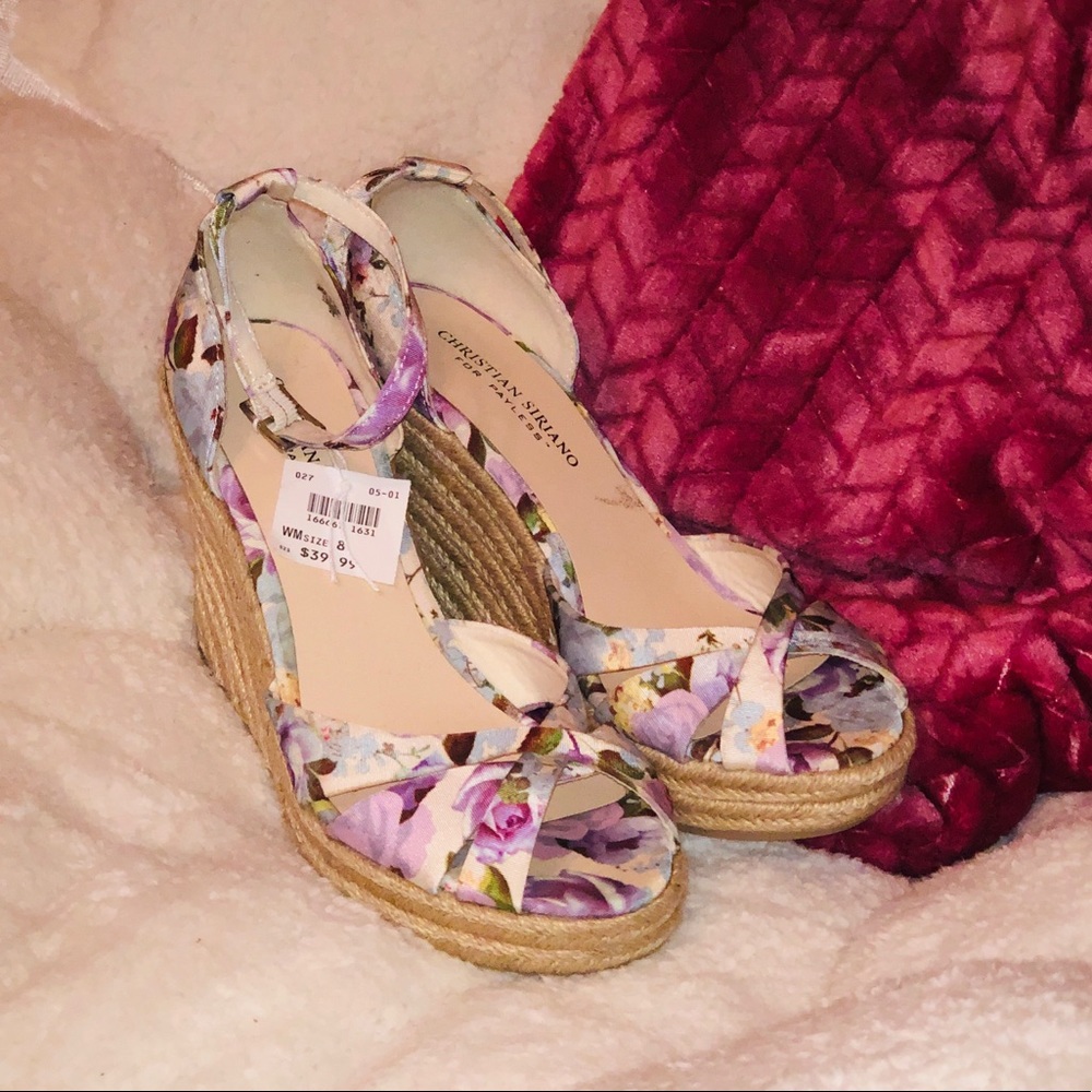 🌸 Floral Christian Siriano Wedge Sandals Sz 8 🌸